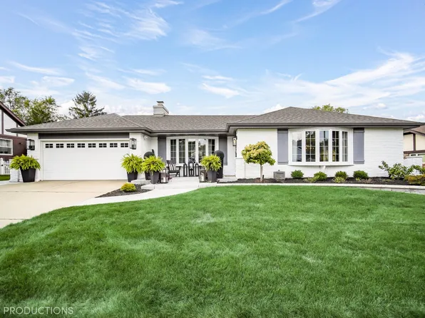 238 Larch Rd, Frankfort, IL 60423