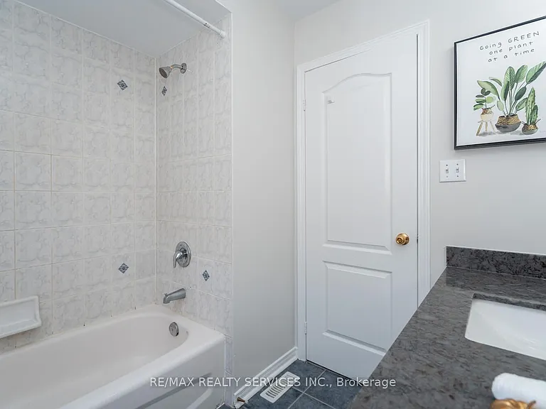 85 Williamson Dr — Photo 43