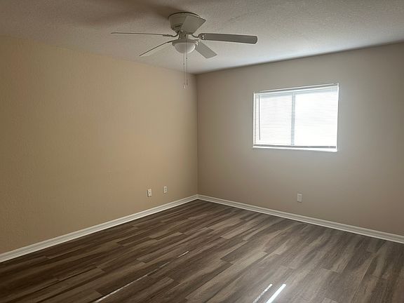 4th image of 2106 NW 9th Ave