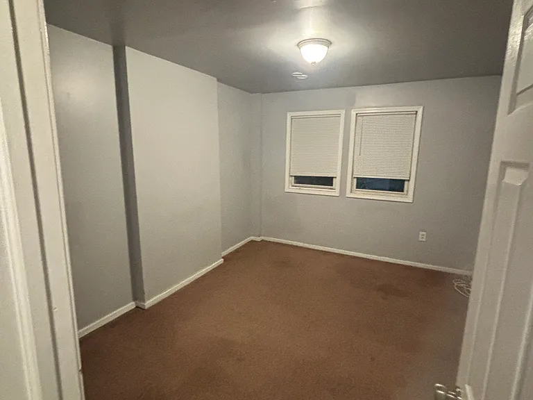 801 Glen Ter — Photo 15