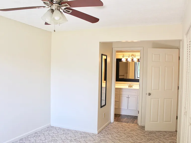 1030-3 Blue Ridge Dr — Photo 24