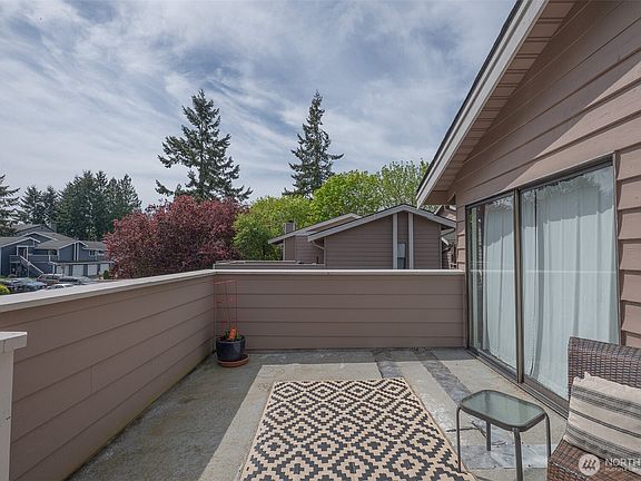 4th image of 8407 18th Ave W #6-206