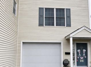 604 Silver St, Manchester, NH 03103