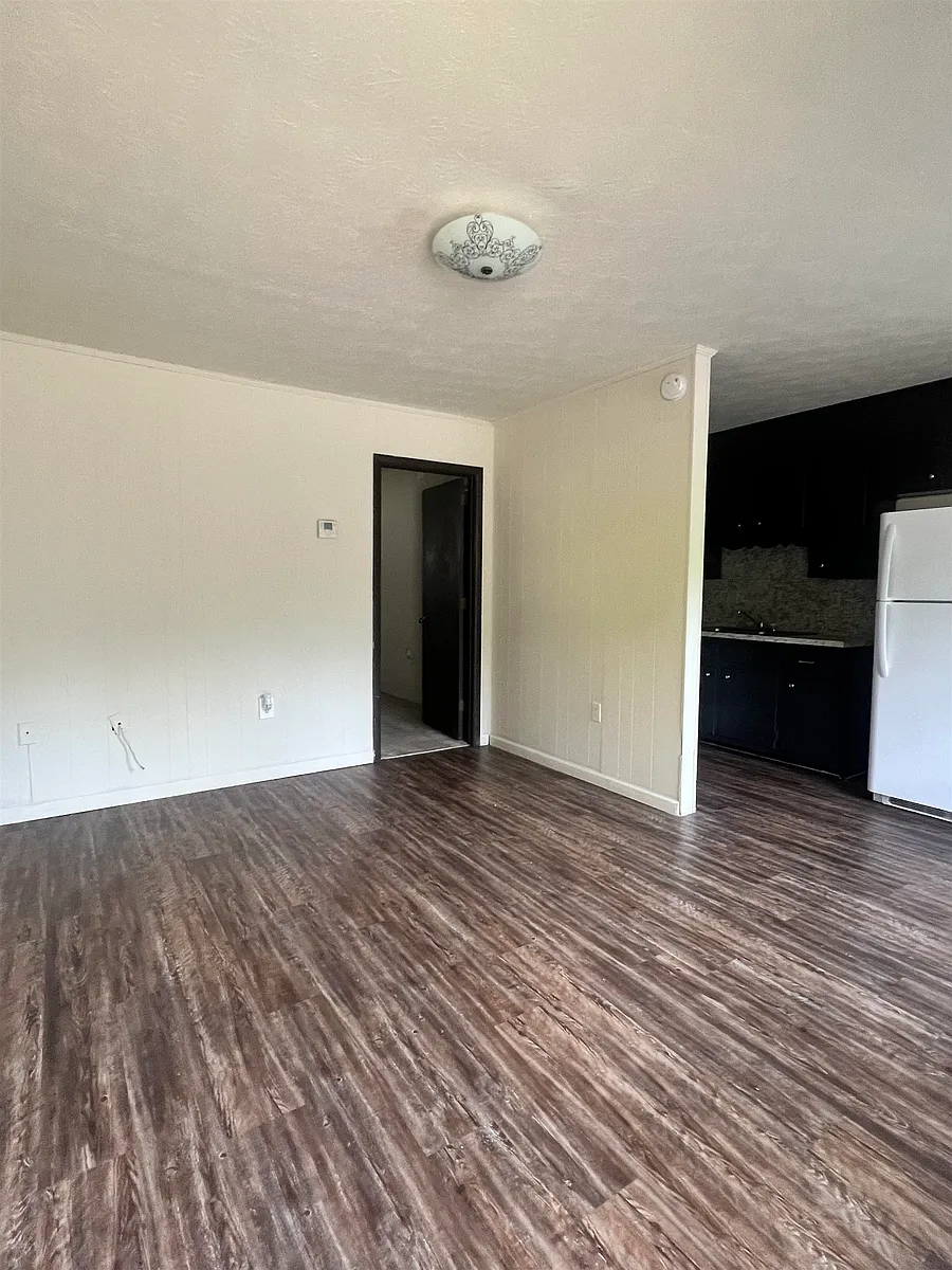 Building Photo - 1501 Branch St #3