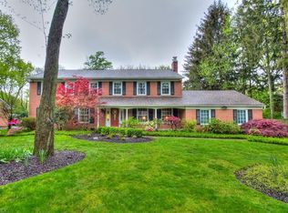 2390 Stockbridge Rd, Akron, OH 44313