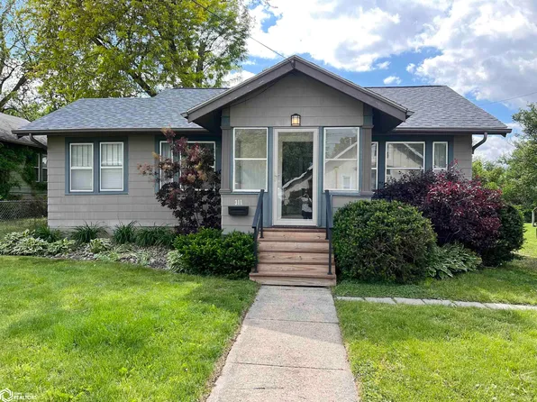 311 W 8th St S, Newton, IA 50208