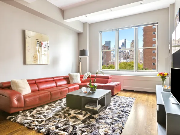 263 9th Avenue image 2 of 11