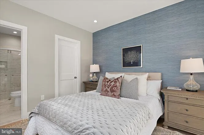 5305 Connecticut Ave NW #10 — Photo 2