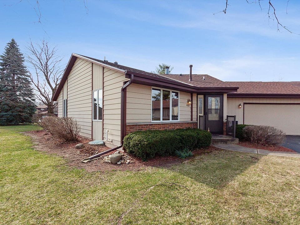 1st image of 1601 Holly Dr
