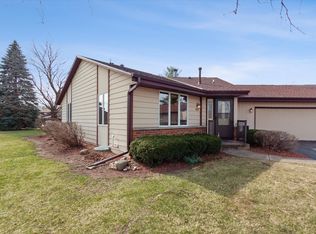 1601 Holly Dr, Janesville, WI 53546