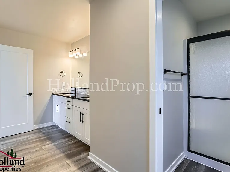 6503 SE Provence St — Photo 17