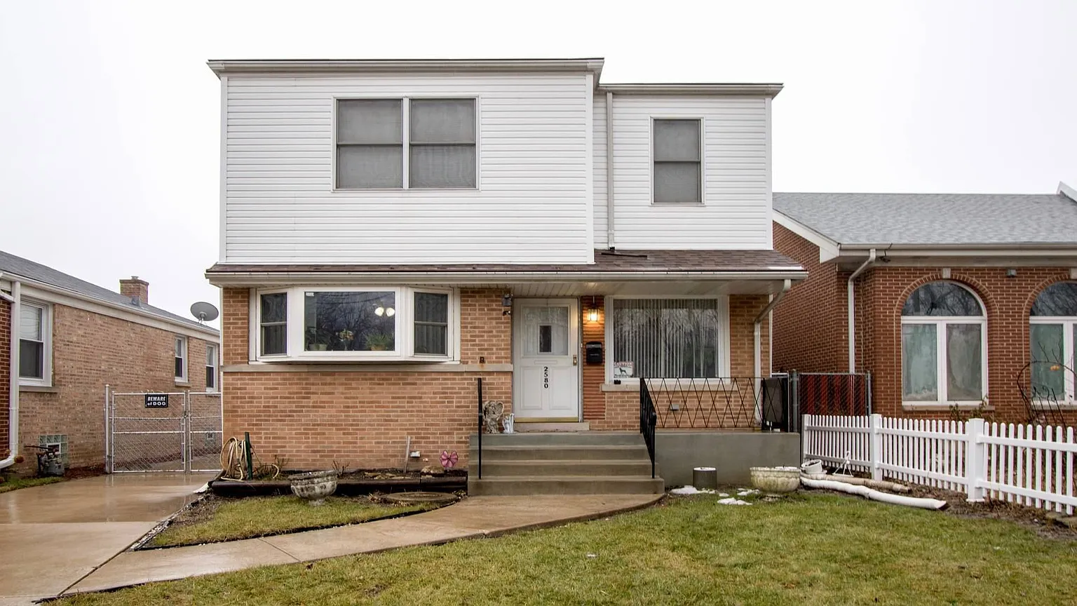 2580 River Rd photo 1