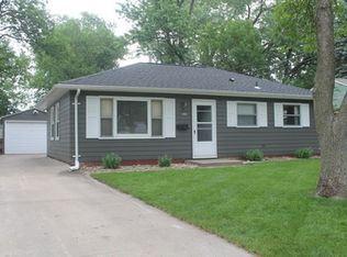 1103 16th St SW, Cedar Rapids, IA 52404