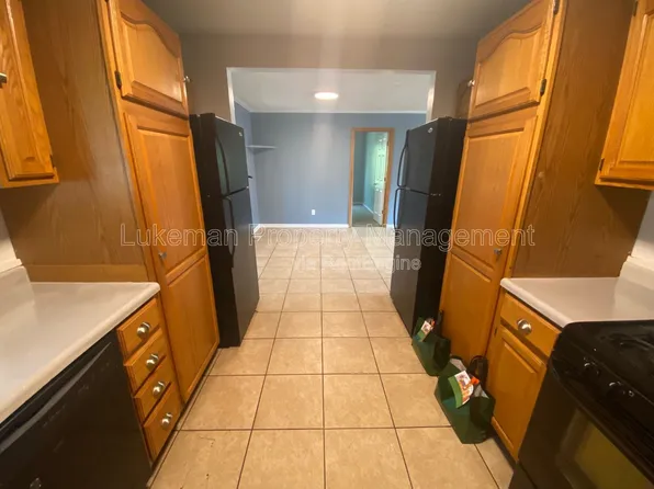 1201 Lafayette Ave, Kalamazoo, MI 49006