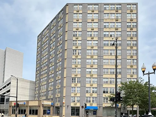 6415 N Sheridan Rd #509 Photo 1