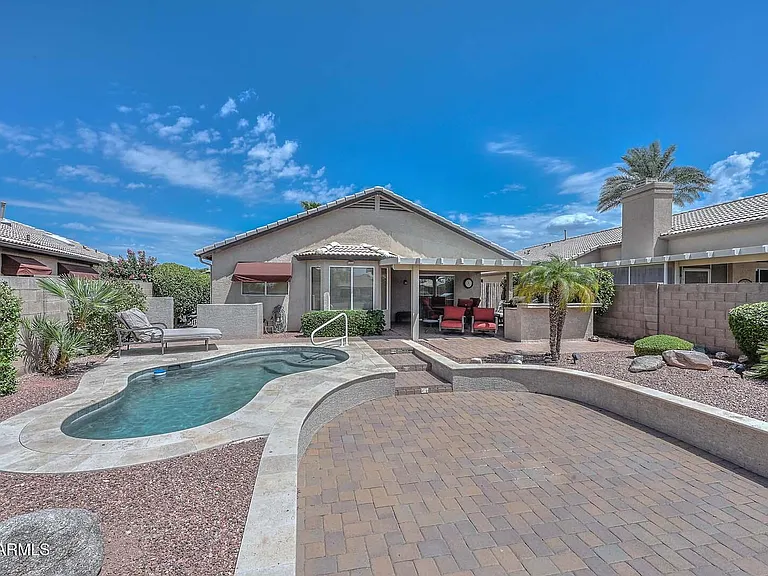 10509 W Runion Dr — Photo 35
