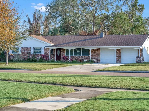 6180 30th Ave N, Saint Petersburg, FL 33710