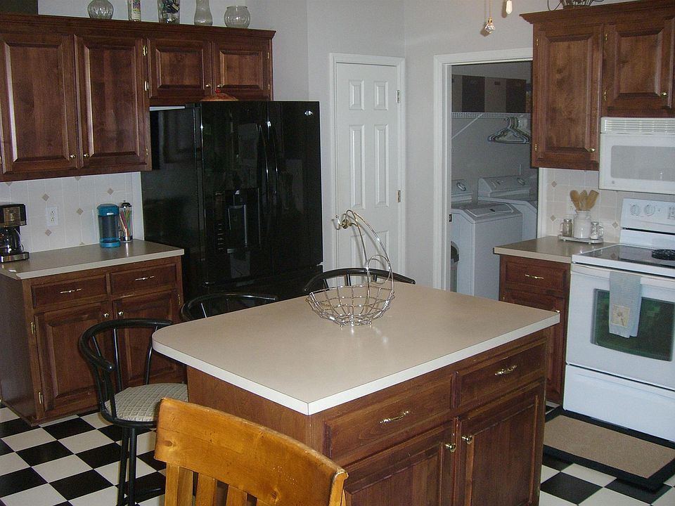 1st image of 406 Liberty Dr