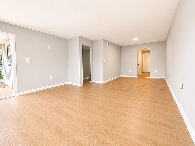 412 Fairfax Dr #6 — Photo 53