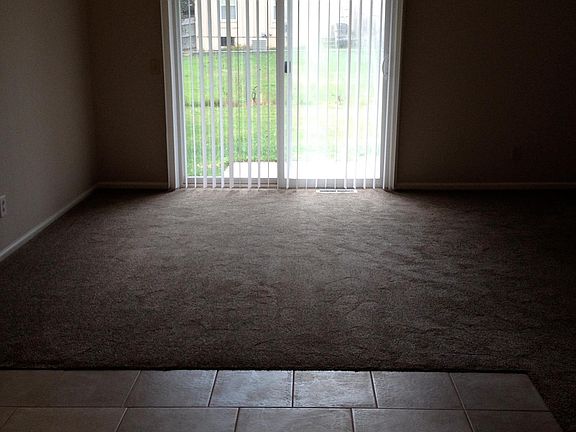 4th image of 9440 Taylor Dr