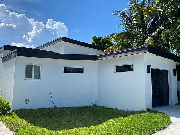 3rd image of 1300 NW 5th Avenue