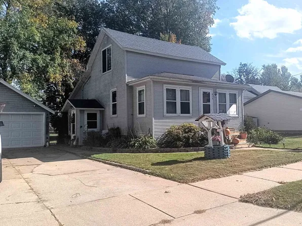 414 N Lafayette St, Shawano, WI 54166