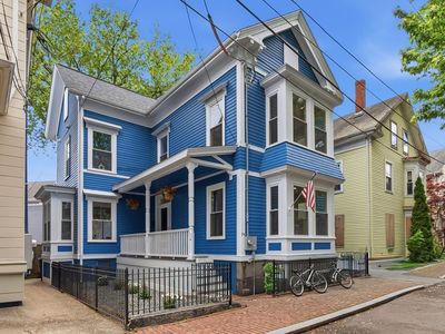 7 1/2 Pleasant St, Salem, MA, 01970