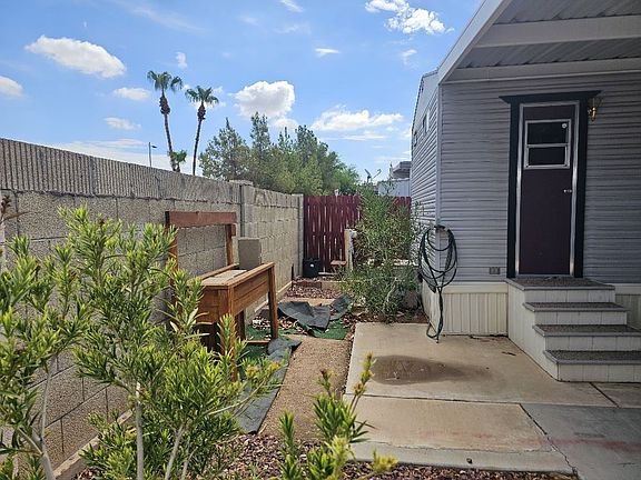 4th image of 303 N Lindsay Rd #T-034
