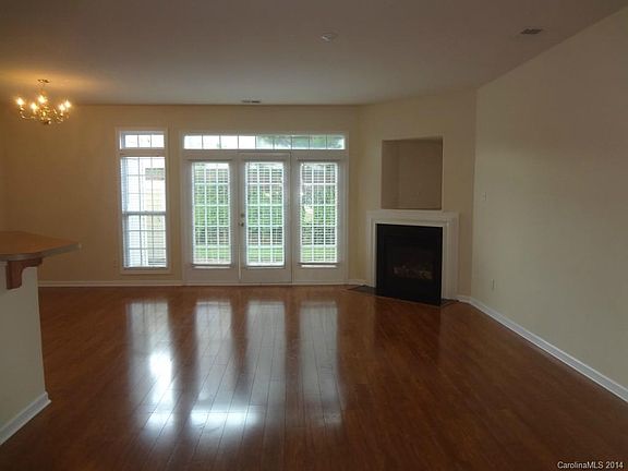 4th image of 6006 Blackheath Dr