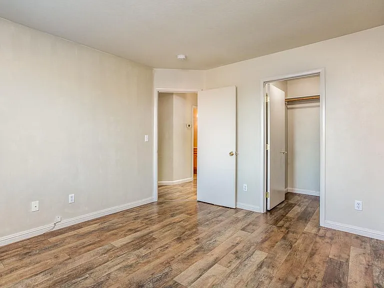 2609 Los Palos St — Photo 19