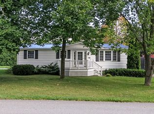 176 Maple Leaf Ln, Shelburne, VT 05482