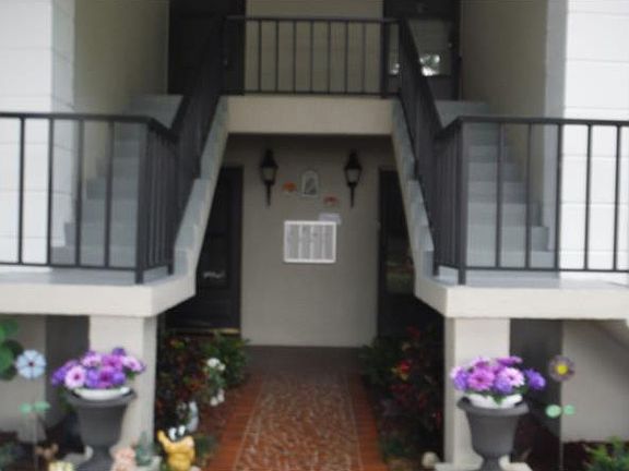 2nd image of 689 Lake Howard Dr NW APT 124