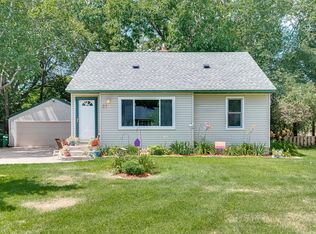 21 Park Dr, Circle Pines, MN 55014