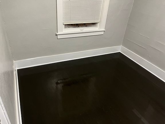 4th image of 3612 E 35th St