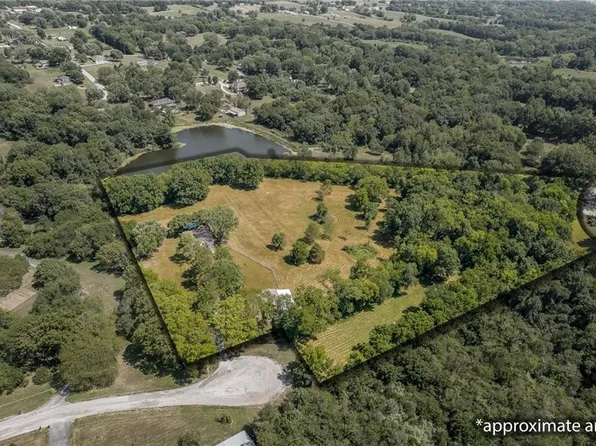 17923 Crestview Cir, Holt, MO 64048