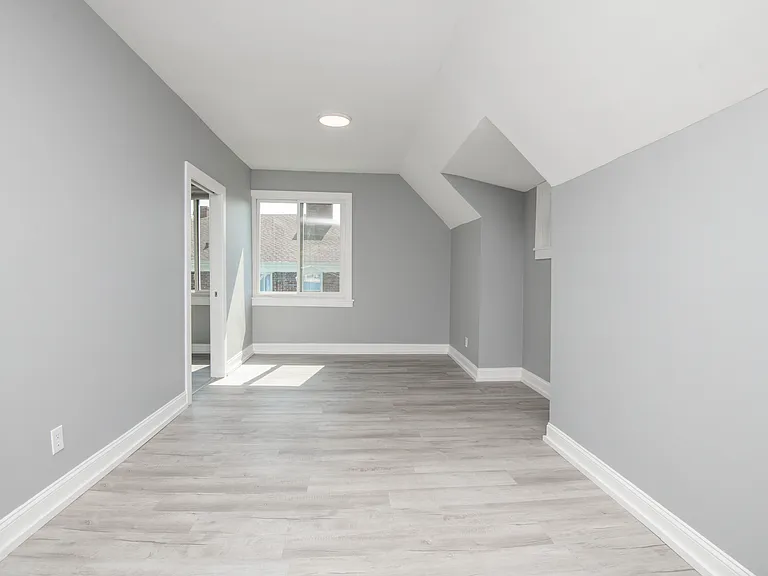 117 E Glenwood Ave #2 — Photo 21