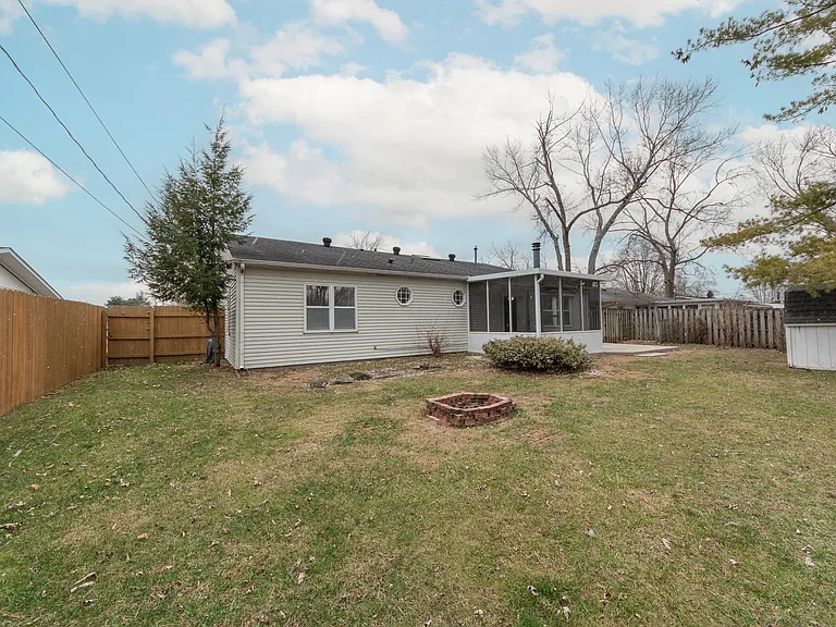 2943 Desoto Way — Photo 23