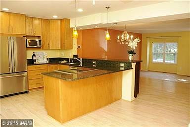 5th image of 713 Marianne Ln
