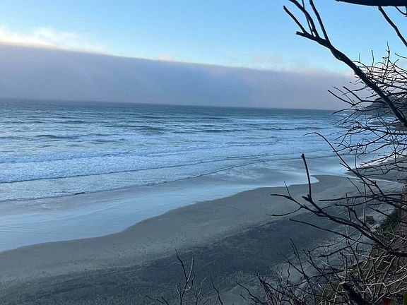 5th image of 95514 Highway 101 S