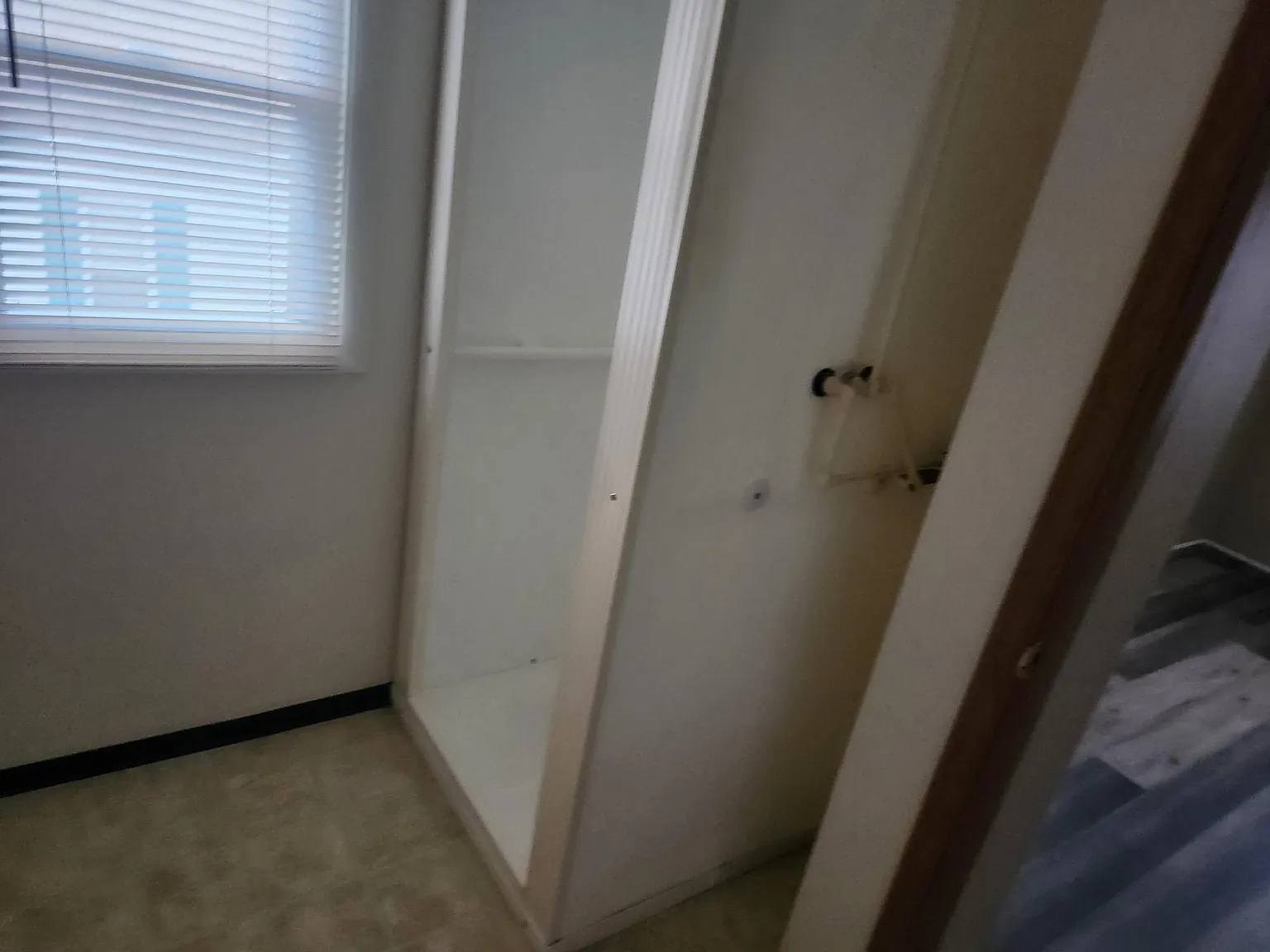 724 Summit Ave — Photo 3