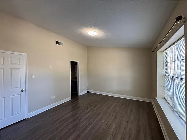 2332 Oxford Pl — Photo 17