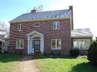 1513 Crescent Rd, Lawrence, KS 66044