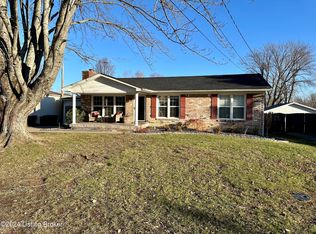 421 Chieftain Dr, Fairdale, KY