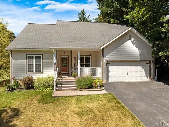 515 E Seneca St, Manlius, NY 13104