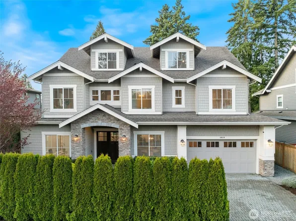 10610 NE 28th Street, Bellevue, WA 98004