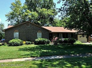 2803 Creekside Dr, Hickory Hill, KY 40241