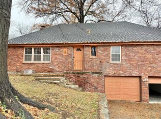 8128 E 74th St, Kansas City, MO 64133