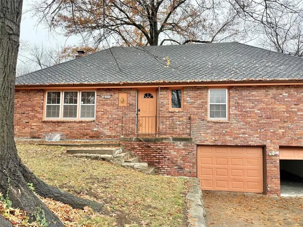 8128 E 74th St, Kansas City, MO 64133