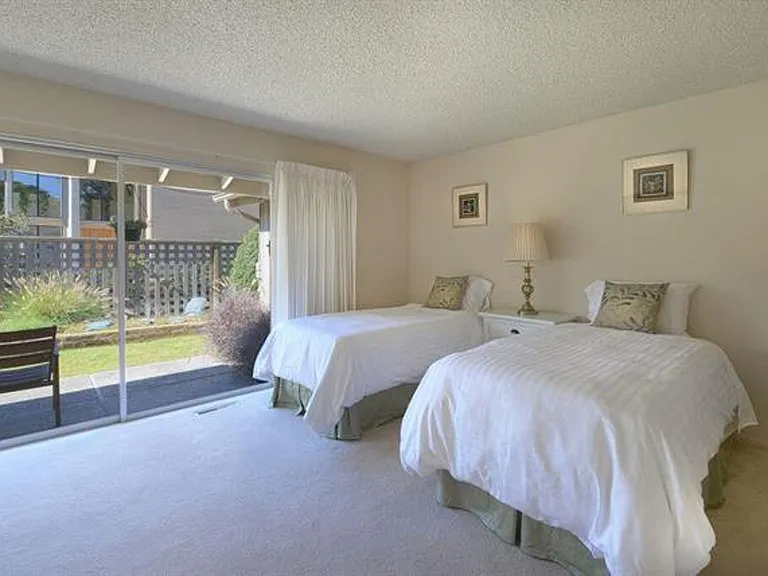 2869 Seventeen Mile Dr — Photo 8