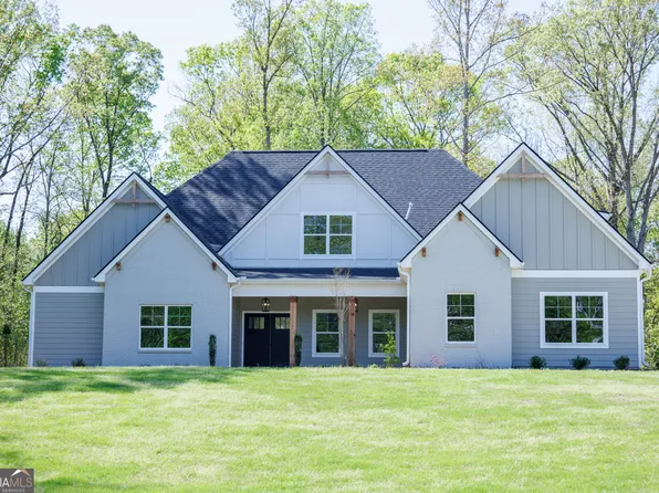 70 Atlantica Dr #25, Newnan, GA 30263